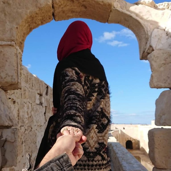 Meet your Posher, Azrah - Picture 1 of 7